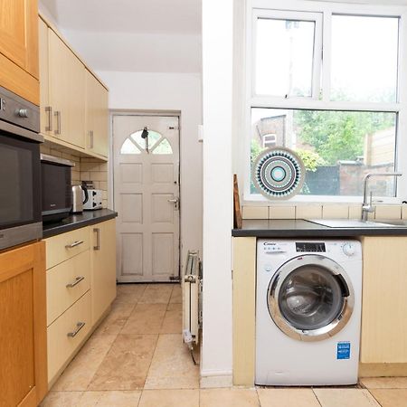 Homely Ensuite Room Near City Centre แมนเชสเตอร์ ภายนอก รูปภาพ