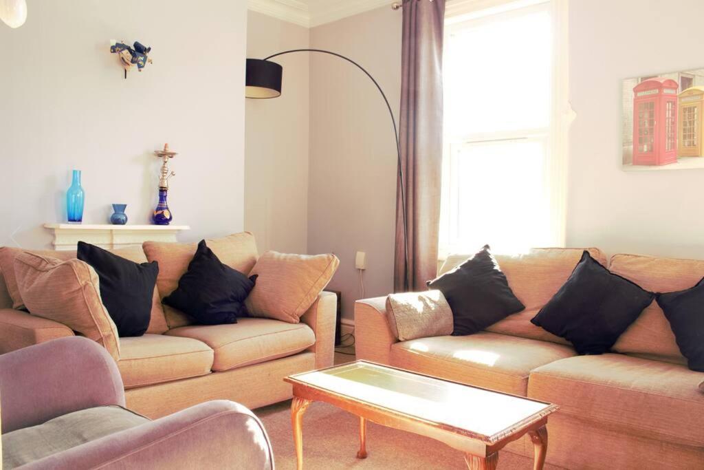 Homely Ensuite Room Near City Centre แมนเชสเตอร์ ภายนอก รูปภาพ